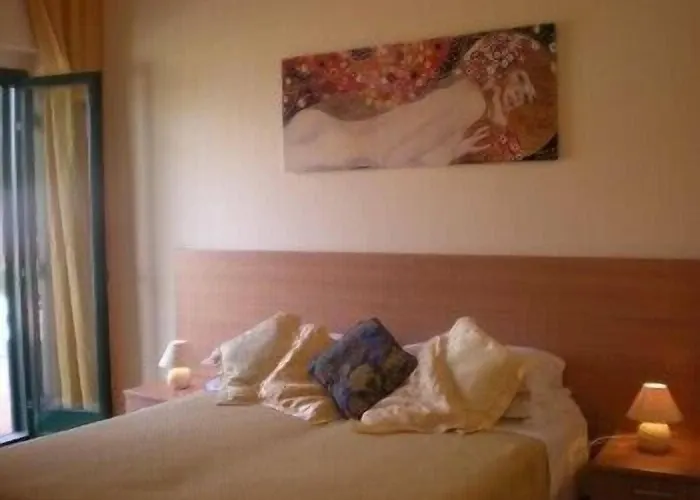 Villaggio Artemide Aparthotel 3*