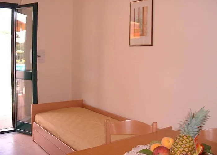 Aparthotel Villaggio Artemide 3*