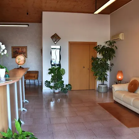 Aparthotel Villaggio Artemide 4*