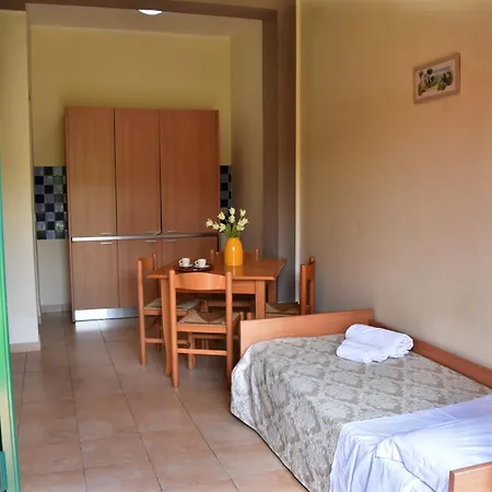 Villaggio Artemide Aparthotel 4*