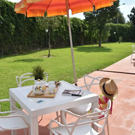 Aparthotel Villaggio Artemide 4*