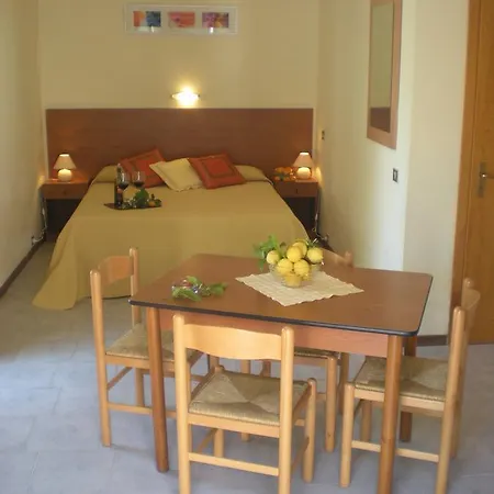 Lägenhetshotell Villaggio Artemide Giardini Naxos