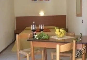 Villaggio Artemide 3* جيارديني ناكسوس