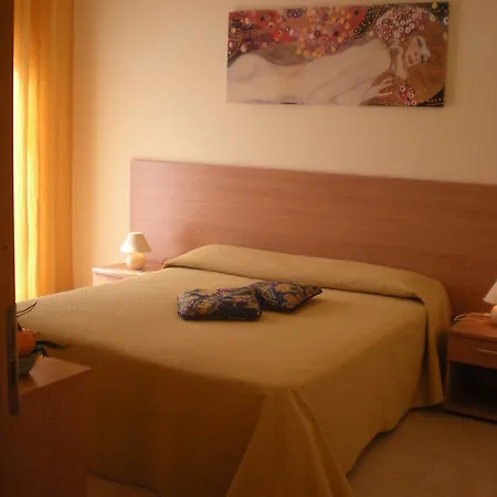 Lägenhetshotell Villaggio Artemide 4*